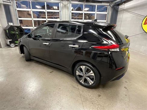 Used 2020 Nissan Leaf SV Plus w/ SV Plus Technology Package image 3