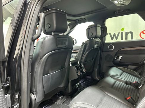 Used 2022 Land Rover Discovery HSE R-Dynamic AWD/4WD image 19
