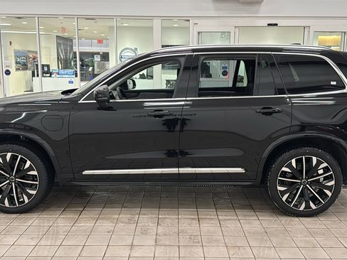 New 2026 Volvo XC90 T8 Ultra w/ Protection Package Premier AWD/4WD image 8