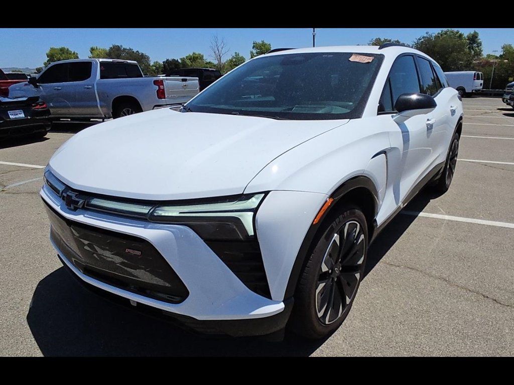 Used 2024 Chevrolet Blazer EV RS AWD/4WD image 3