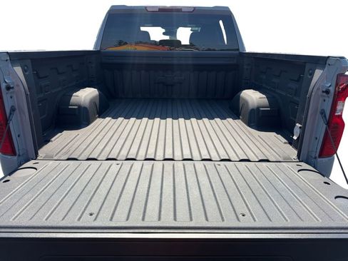 Used 2024 Chevrolet Silverado 1500 Custom Trail Boss w/ LPO, Dark Essentials Package AWD/4WD image 11