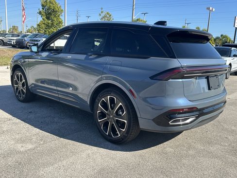 New 2026 Lincoln Nautilus Reserve image 8