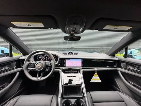 Certified 2026 Porsche Panamera 4 E-Hybrid AWD/4WD image 35
