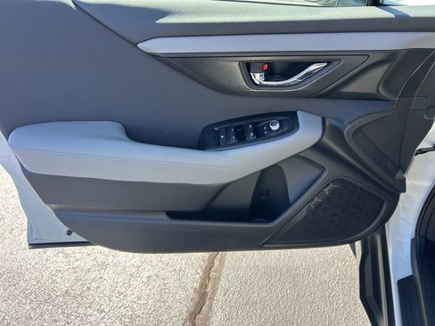 Used 2025 Subaru Outback Premium w/ Popular Package #1 image 3