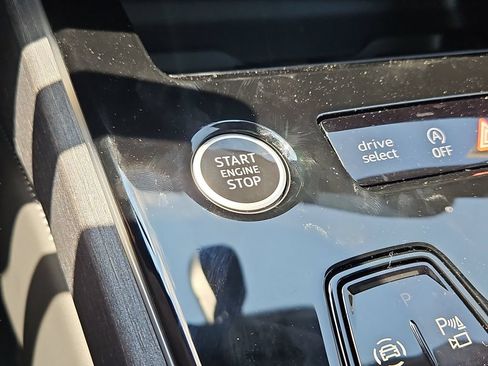 New 2026 Audi A6 Premium Plus AWD/4WD image 17