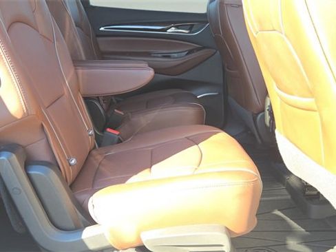 Used 2020 Buick Enclave Avenir w/ Avenir Technology Package image 17
