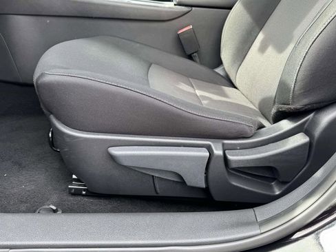 Used 2025 Nissan Sentra SV FWD image 19