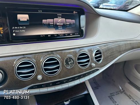 Used 2016 Mercedes-Benz S 550 Sedan w/ Premium Package image 12