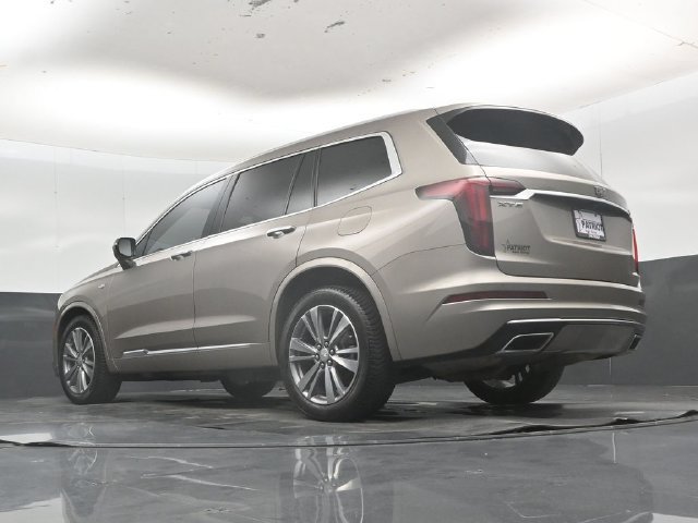 Used 2022 Cadillac XT6 Premium Luxury FWD image 57