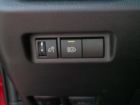 Certified 2025 Toyota RAV4 XLE AWD/4WD image 27