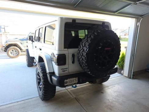 Used 2021 Jeep Wrangler Unlimited Rubicon 4xe w/ Steel Bumper Group AWD/4WD image 5