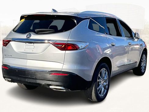 Used 2022 Buick Enclave Premium AWD/4WD image 6