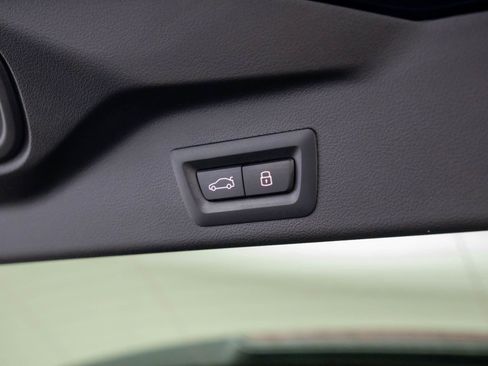 New 2026 BMW X5 xDrive50e w/ Executive Package image 30