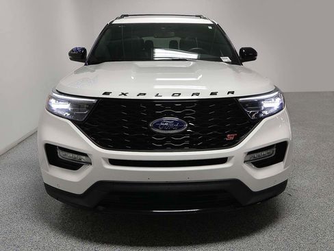 Used 2024 Ford Explorer ST w/ Equipment Group 401A AWD/4WD image 2