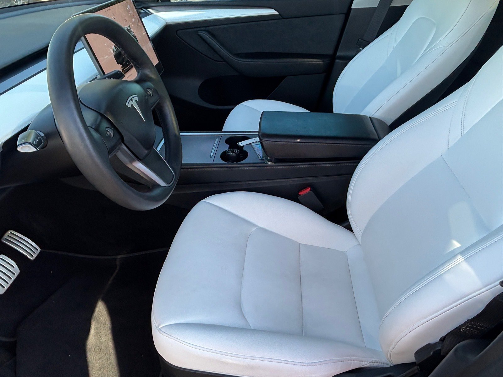 Used 2023 Tesla Model Y Performance AWD/4WD image 19