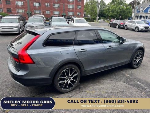 Used 2018 Volvo V90 T6 Cross Country w/ Convenience Package AWD/4WD image 5