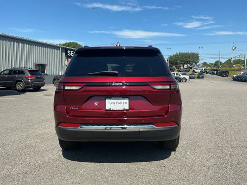 Used 2023 Jeep Grand Cherokee 4WD 4xe image 3