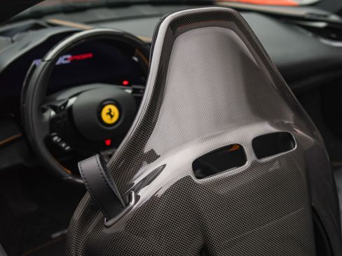 Used 2025 Ferrari SF90 Spider image 59