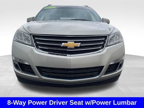 Used 2017 Chevrolet Traverse LT FWD image 8