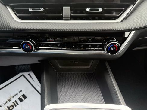 New 2026 Chevrolet Equinox LT w/ Convenience Package II image 34