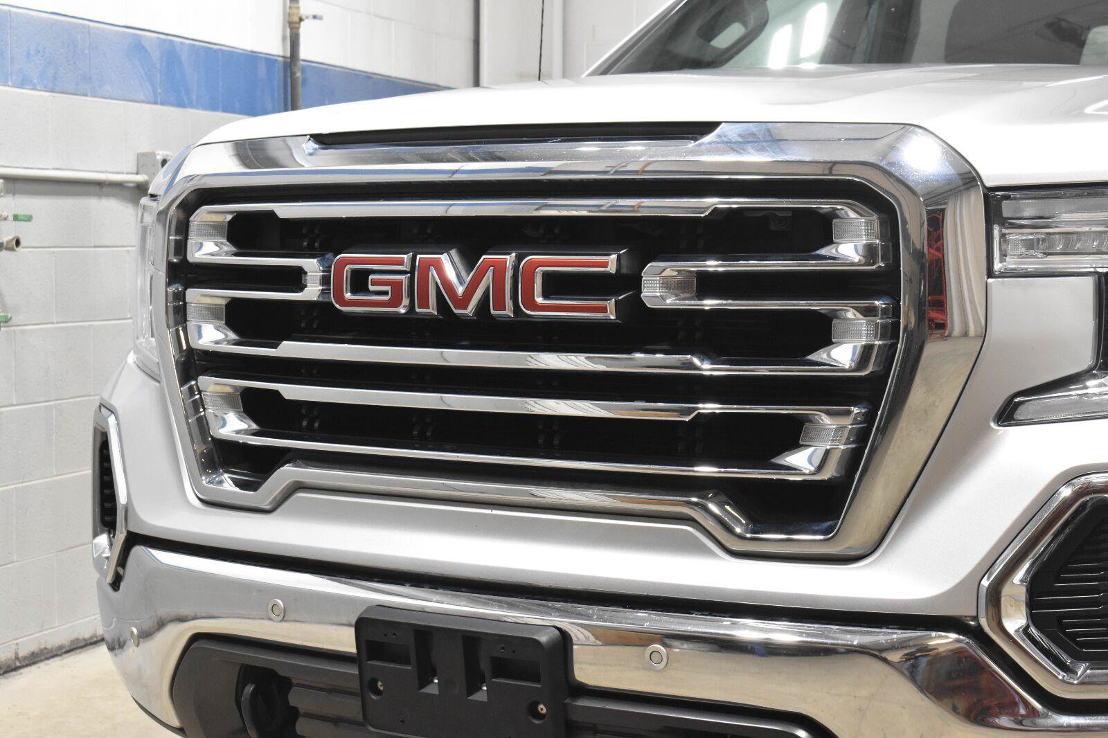 Used 2022 GMC Sierra 1500 SLT w/ SLT Premium Plus Package AWD/4WD image 29