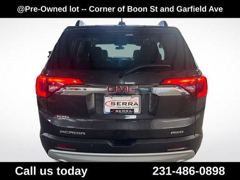 Used 2017 GMC Acadia SLT AWD/4WD image 4