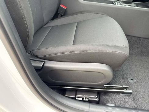 New 2026 Hyundai Kona SE FWD image 17