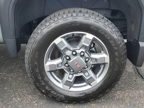 New 2026 GMC Sierra 2500 SLE w/ SLE Value Package; AWD/4WD image 6