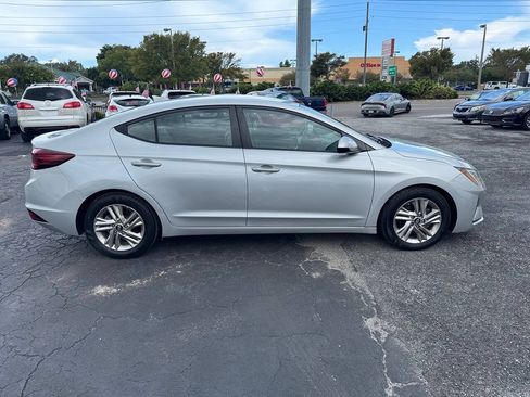 Used 2019 Hyundai Elantra SEL FWD image 9