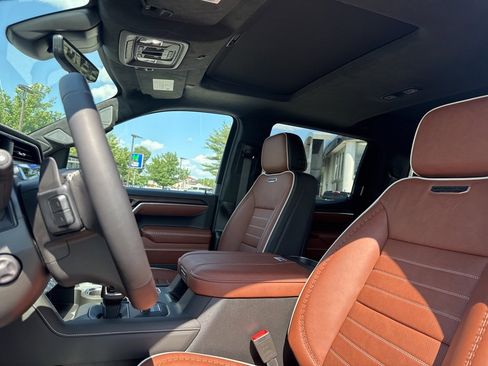 New 2025 GMC Sierra 1500 Denali Ultimate image 16