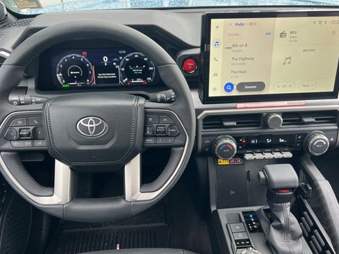 New 2026 Toyota 4Runner TRD Off-Road Premium image 11