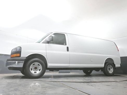 New 2026 GMC Savana 2500 Extended w/ Enhanced Convenience Package image 48
