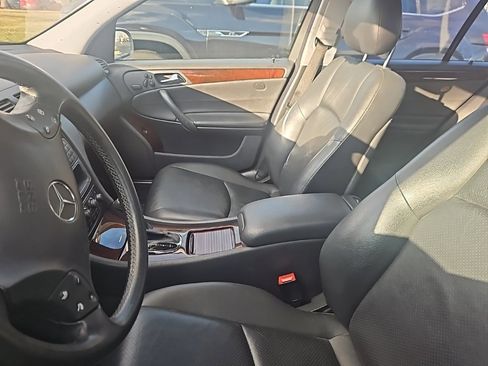 Used 2003 Mercedes-Benz C 240 4MATIC Sedan image 4