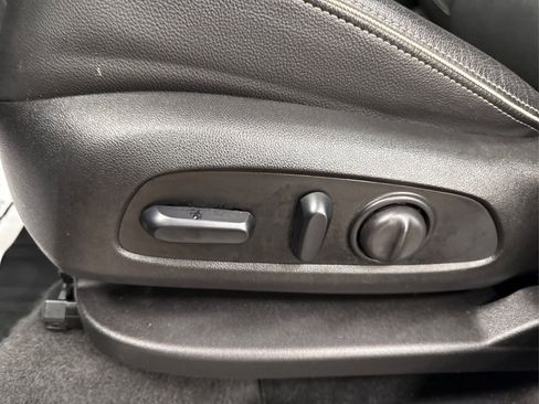 Used 2019 GMC Terrain Denali w/ Advanced Safety Package image 41