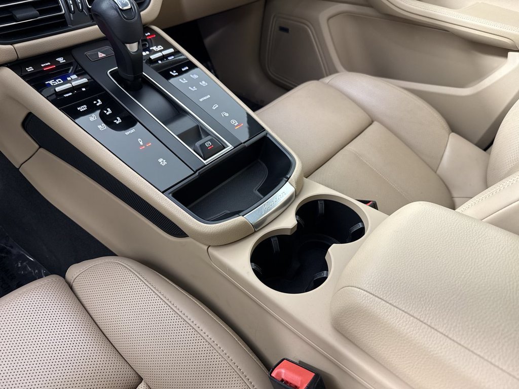 Certified 2024 Porsche Macan S w/ Premium Plus Package AWD/4WD image 32