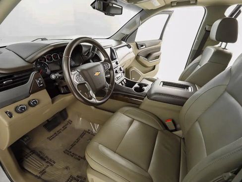 Used 2019 Chevrolet Tahoe LT AWD/4WD image 10