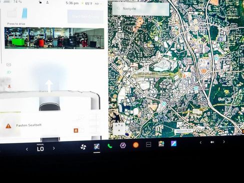 Used 2025 Tesla Cybertruck AWD Crew Cab image 29