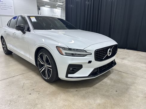 Used 2021 Volvo S60 T5 R-Design w/ Advanced Package FWD image 2