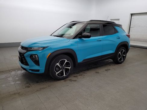 Used 2021 Chevrolet TrailBlazer RS w/ Convenience Package FWD image 2