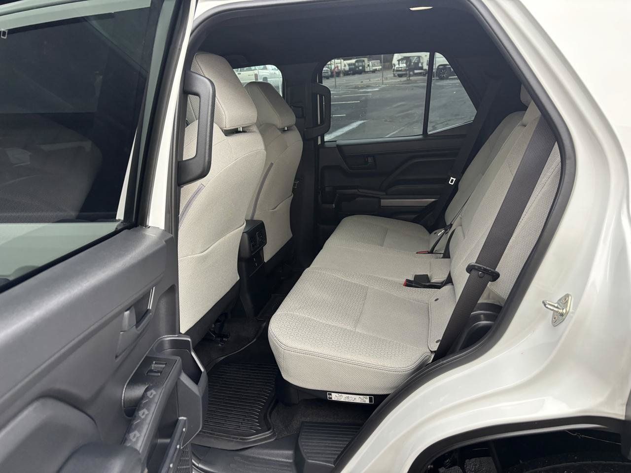 Used 2025 Toyota 4Runner SR5 AWD/4WD image 14