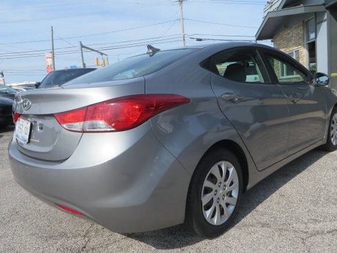 Used 2012 Hyundai Elantra GLS FWD image 3