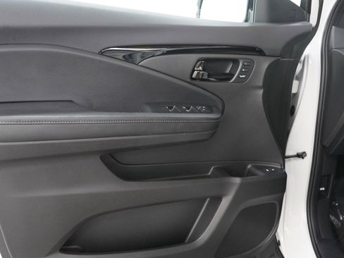 Used 2023 Honda Passport Elite image 19