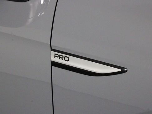 Used 2021 Volkswagen ID.4 Pro image 42