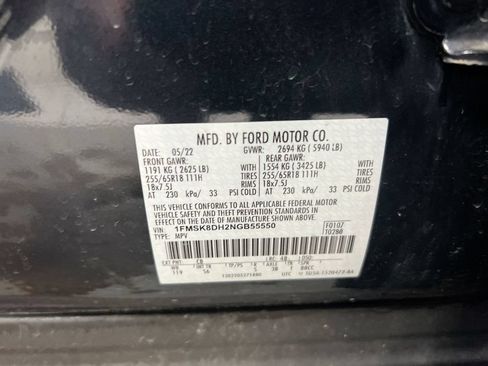 Used 2022 Ford Explorer XLT w/ Equipment Group 202A AWD/4WD image 29