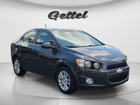 Used 2014 Chevrolet Sonic LT w/ Wheels and Fog Lamp Package FWD image 3