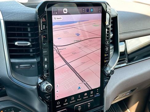 New 2026 RAM 1500 Laramie AWD/4WD image 9