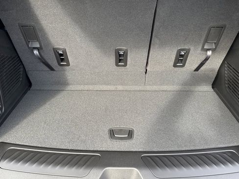 New 2026 Chevrolet Tahoe LS image 15