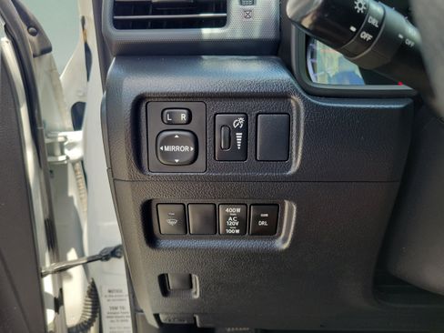 Used 2017 Toyota 4Runner SR5 Premium RWD image 19
