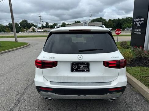 New 2026 Mercedes-Benz GLB 250 4MATIC image 4