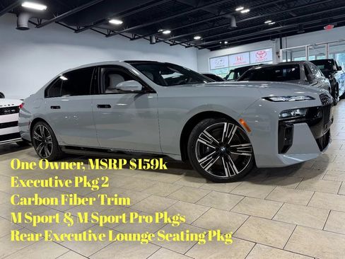 Used 2023 BMW i7 xDrive60 AWD/4WD image 1